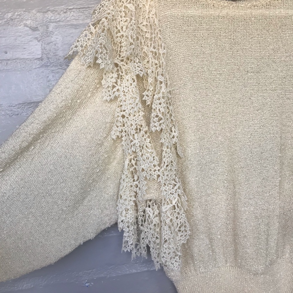 Vintage 80’s cream batwing sweater with lace sz S - Picture 3 of 7